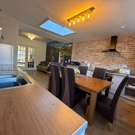 Wells Street Cottages No 26 By The River Ness Инвернес Екстериор снимка